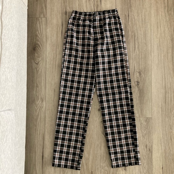 Brandy Melville Plaid Pants - Picture 2 of 5